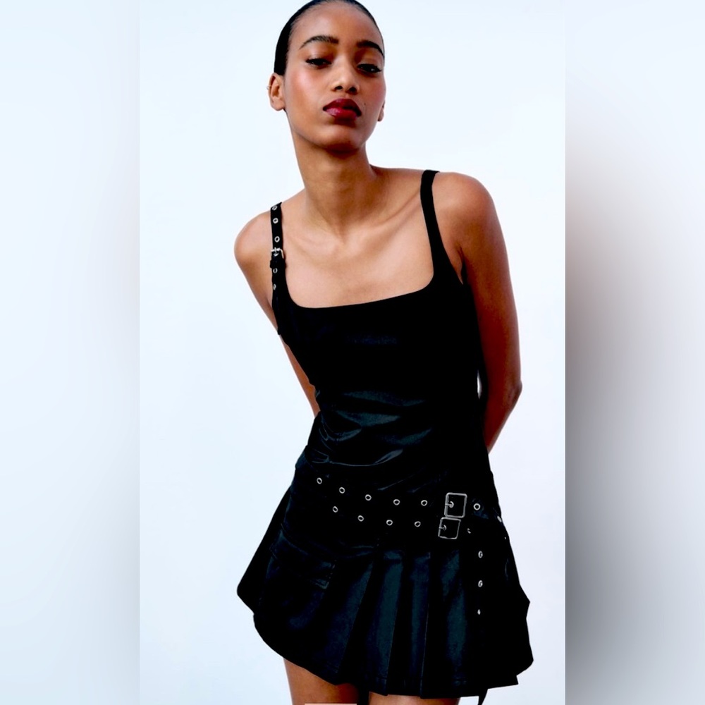 Zara brand new box pleated dress small